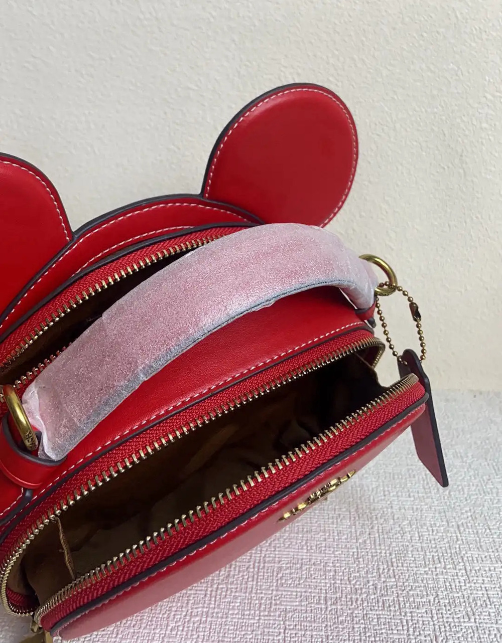 Coach Mickey Mouse Round Cake Bun Crossbody Bag - Picture 8 of 8